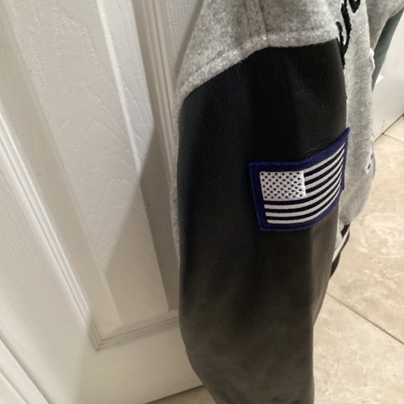 🌟❤️BNNT “OPENING CEREMONY” Varsity Jacket. L. Real Leather and Wool. - Picture 8 of 10